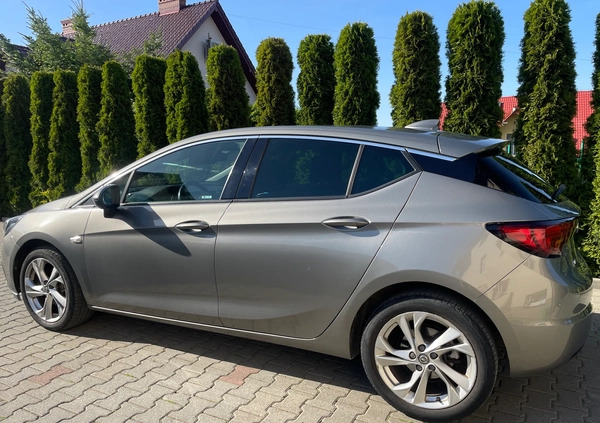 Opel Astra cena 49000 przebieg: 116000, rok produkcji 2017 z Miejska Górka małe 92